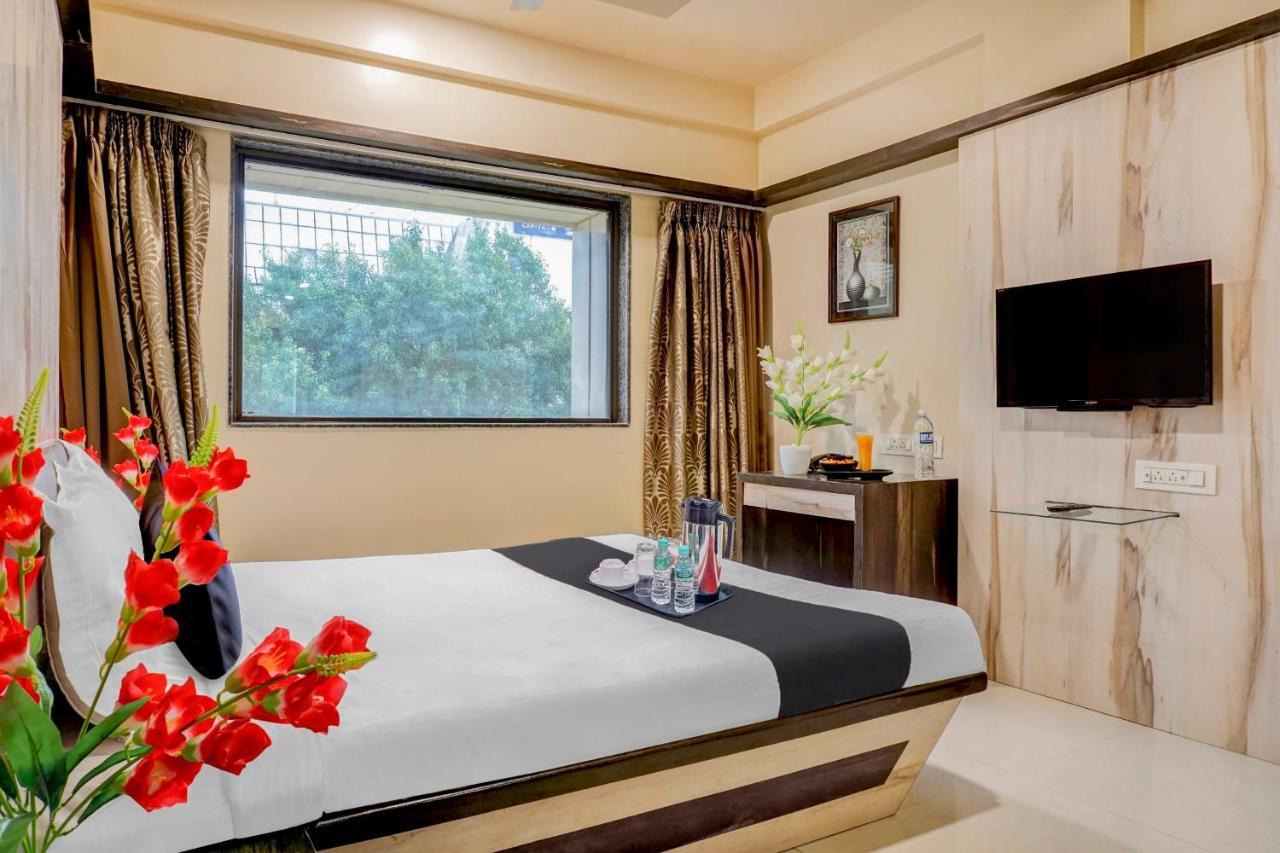 Townhouse Oak Regal Inn Near Sant Tukaram Nagar Metro Station Pimpri-Chinchwad Eksteriør billede