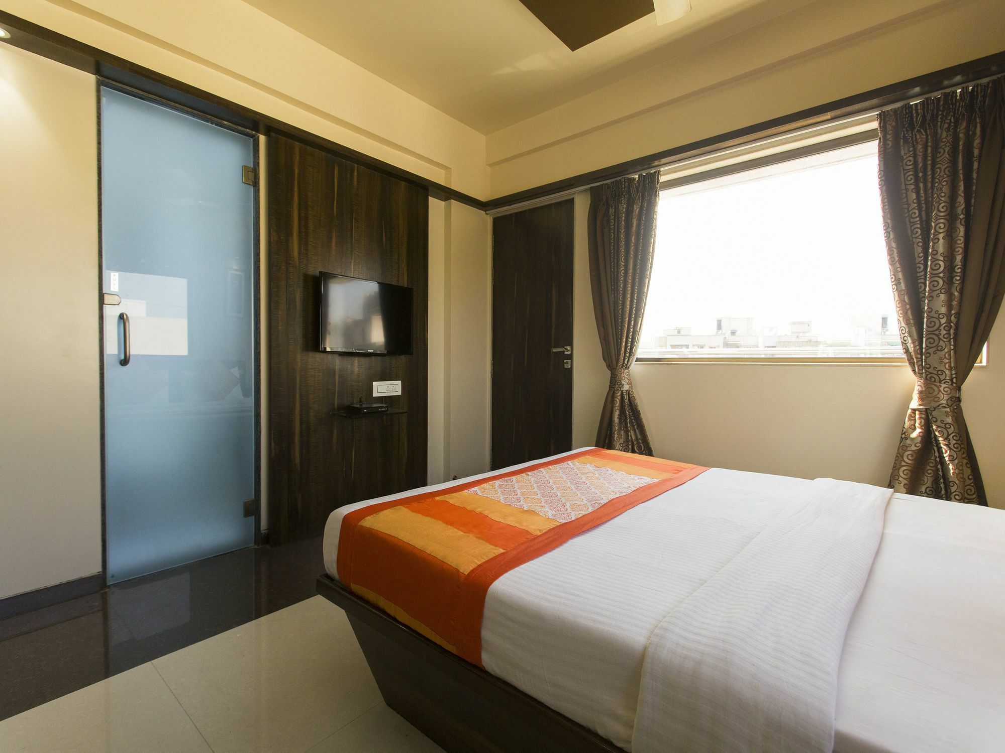 Townhouse Oak Regal Inn Near Sant Tukaram Nagar Metro Station Pimpri-Chinchwad Eksteriør billede